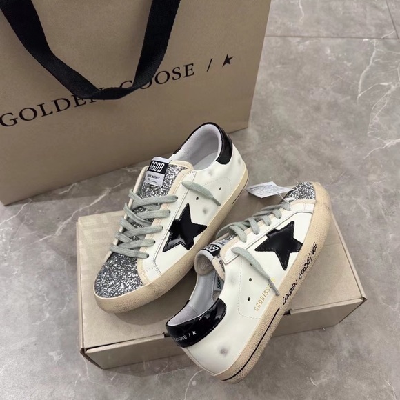 Golden Goose White and Black Star Sneakers - Picture 6 of 9